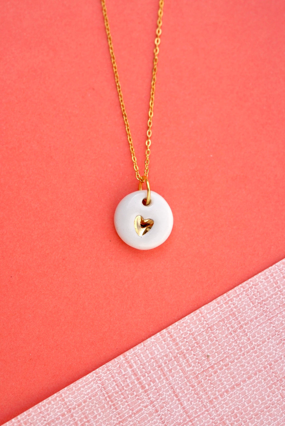 Gili gold necklace