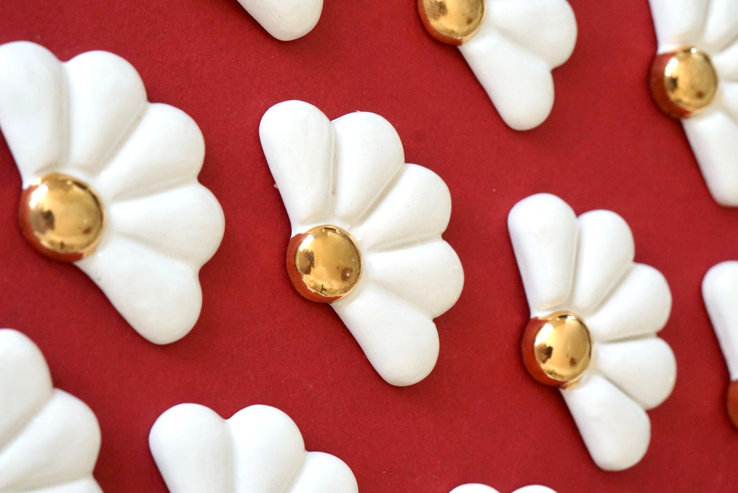 Pendientes margaritas blancas (edición limitada)